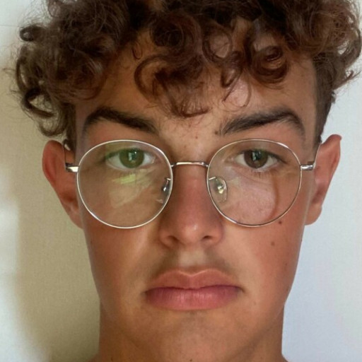Arthur Alvarez